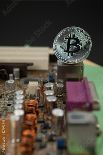 Bitcoin criptocurrency trading bussines mining coins