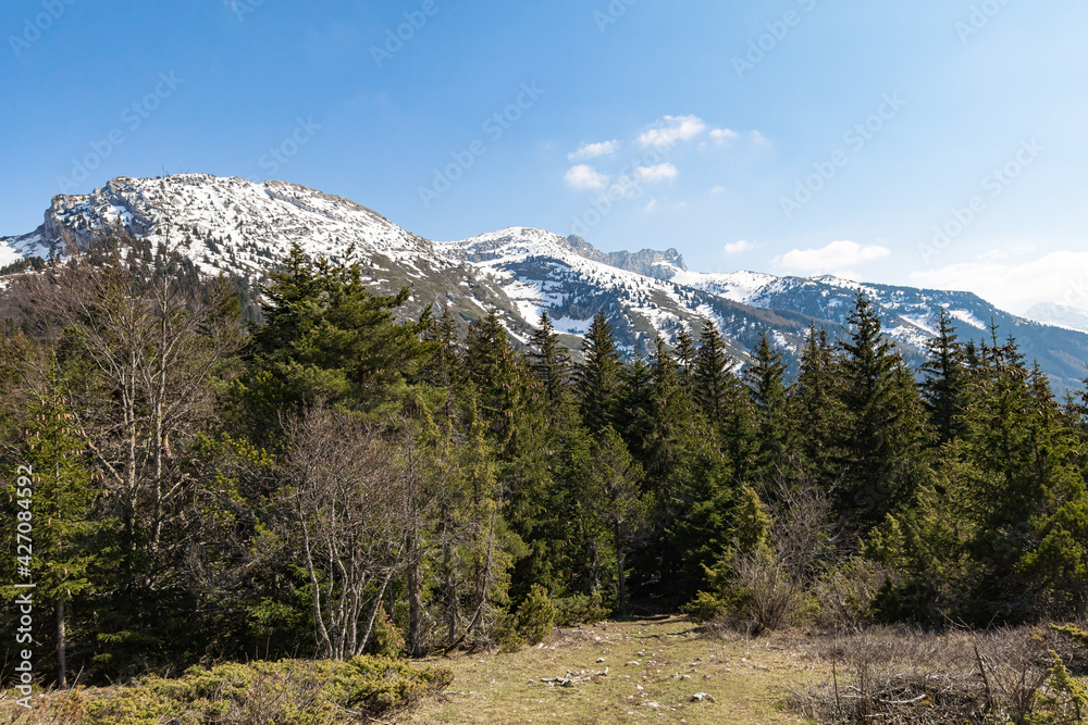 Vue sur les sommets du Vercors (Isère, France) Vue sur les sommets du Vercors (Isère, France)