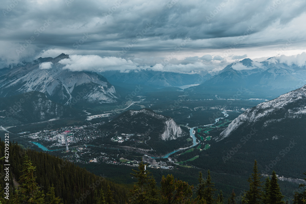 Naklejka premium Banff mountains landscape