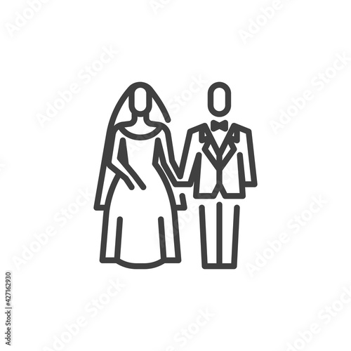 Bride and groom couple line icon