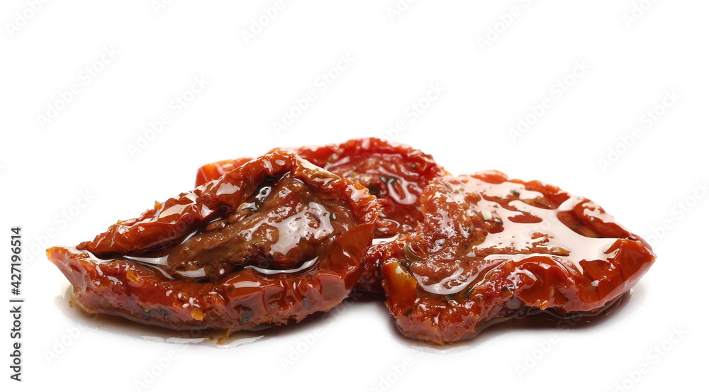 Obraz premium Oiled sun dried tomato in oil isolated on white background