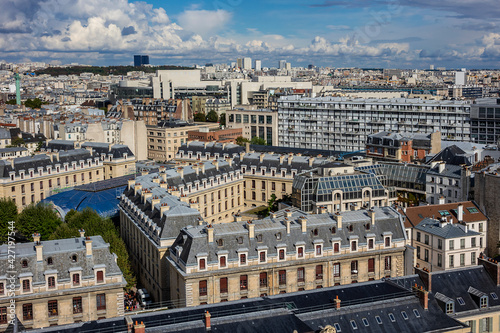 Paris Panorama with 4th (Hotel-de-Ville), 11th (Popincourt) and 12th (Reuilly) arrondissements and Place de la Bastille on the background. Paris, France.