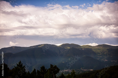 Summer landscape in La Cerdanya, Pyrenees, Spain © Alberto Gonzalez 