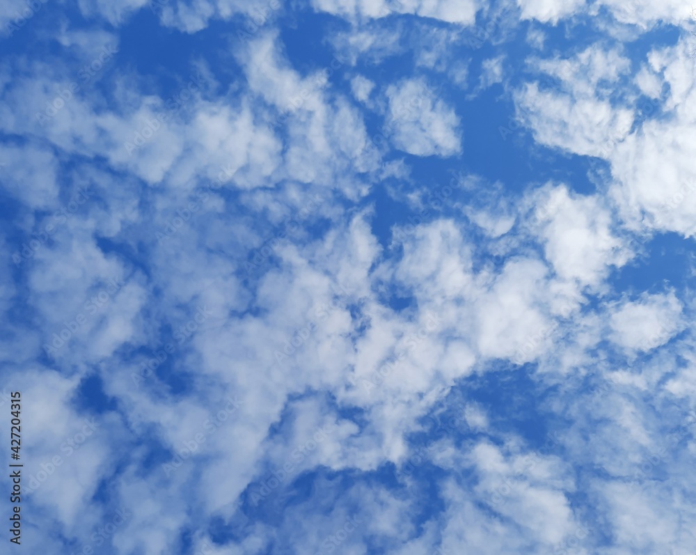 the blue spring sky is extremely beautiful