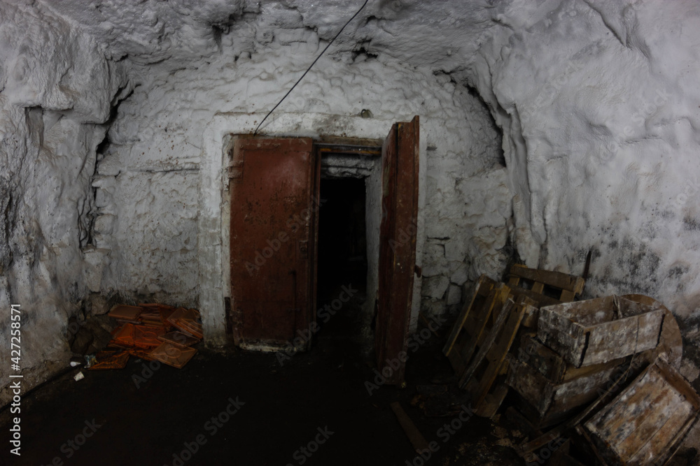 placing a large refrigerator in the mountain placing a large refrigerator in the mountain