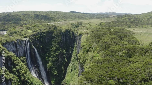 AEREA DRONE IMAGE IN CANYONS APARADOS SERRA SANTA CATARINA ITAIMBEZINHO