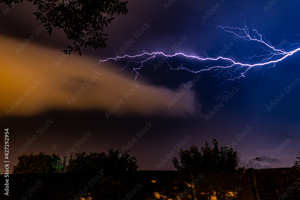 Fototapeta premium Tormenta.