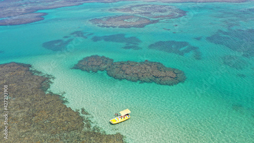 Obraz na płótnie Panoramic view of turquoise waters of Sao Miguel dos Milagres in Alagoas State,