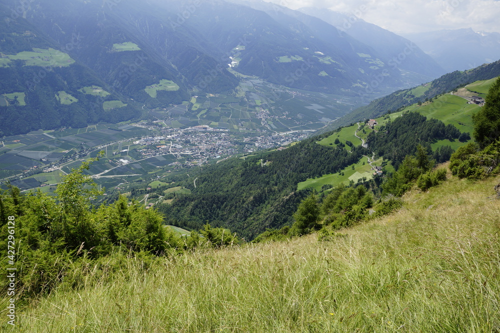 Panoramen am Meraner Höhenweg zwischen Naturnes und dem Hochganghaus, Texelgruppe, Südtirol.