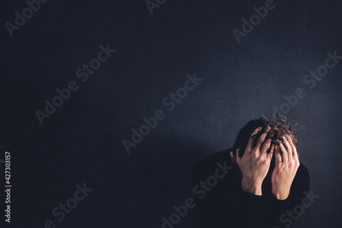 Foto Bereavement concept, sadness and loneliness experienced after loss