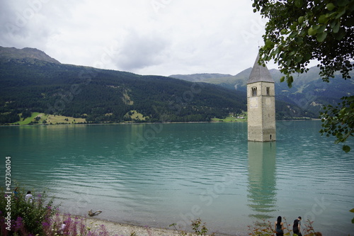 Versunkene Turm im Reschensee im Vinschgau photo