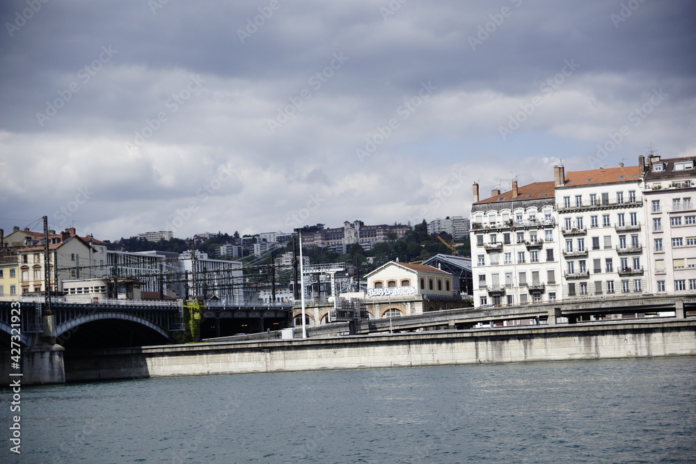 Obraz premium Einfahrt zum Bahnhof von Lyon