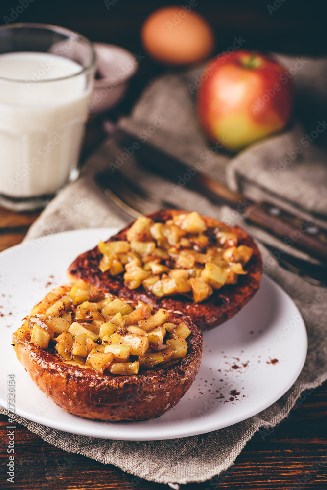 French toasts with caramelized apple French toasts with caramelized apple
