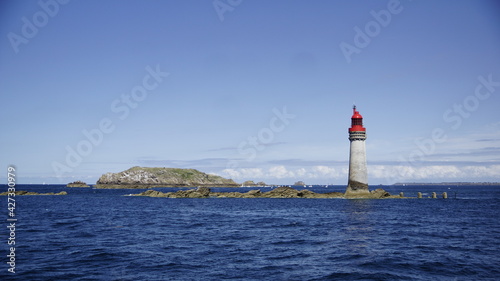 Leuchtturm in der Bucht vor St. Malo im Atlantik 