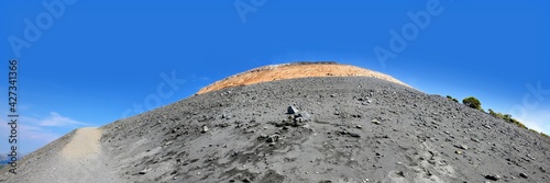 Obraz na płótnie Cratère de la Fossa de Vulcano en Sicile w salonie