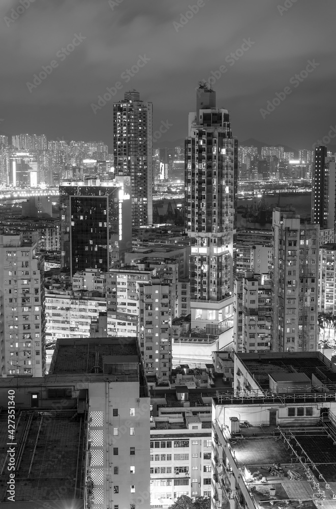 Obraz premium Night scenery of downtown district of Hong Kong city