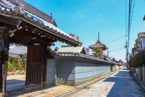尼崎・古い寺院が残る寺町の路地