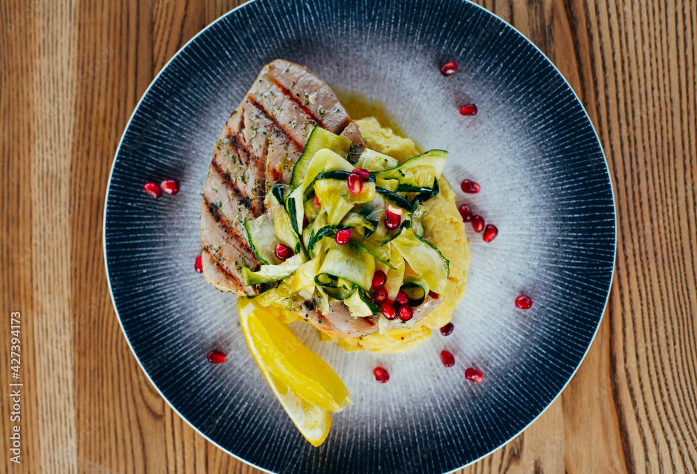 Tuna steak, Stek z tuńczyka, grilled tuna steak, grilled tuna steak