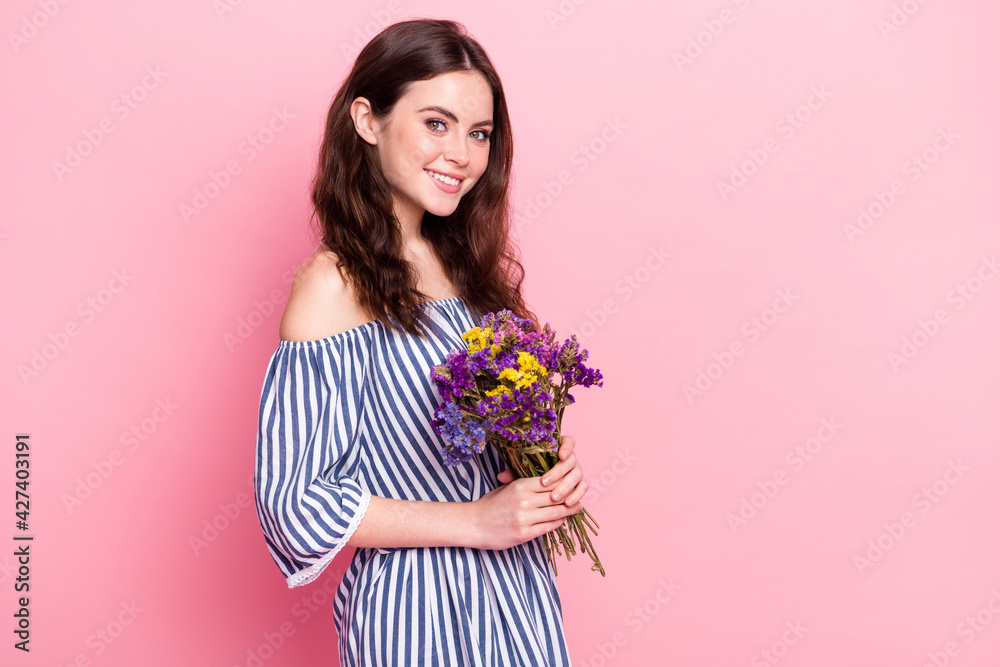Photo of charming sweet young lady wear off-shoulders clothes holding flower bouquet empty space isolated pink color background Photo of charming sweet young lady wear off-shoulders clothes holding flower bouquet empty space isolated pink color background