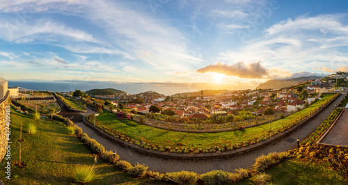 Funchal - Sonnenuntergang am Pico dos Barcelos