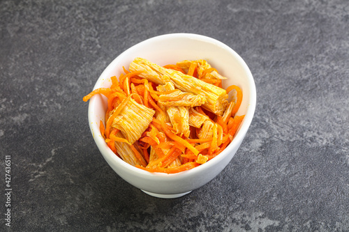 Korean soy asparagus with carrot