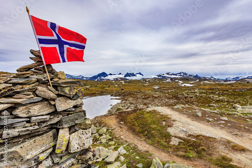 Stone stack with norwegian flag