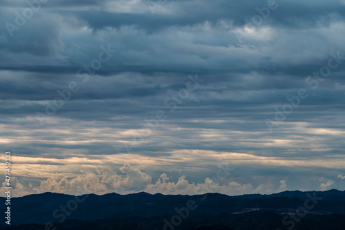 朝焼けの雲 © hikka15