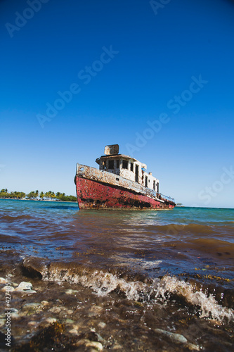 Barco Abandonado 