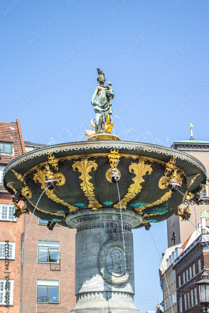 Obraz premium Caritasbrønden Gammeltorv København (copenhagen) Region Sjælland (Region Zealand) Denmark