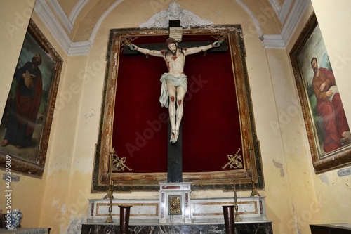 Napoli - Prima cappella sinistra nella Basilica di San Severo Fuori le Mura photo