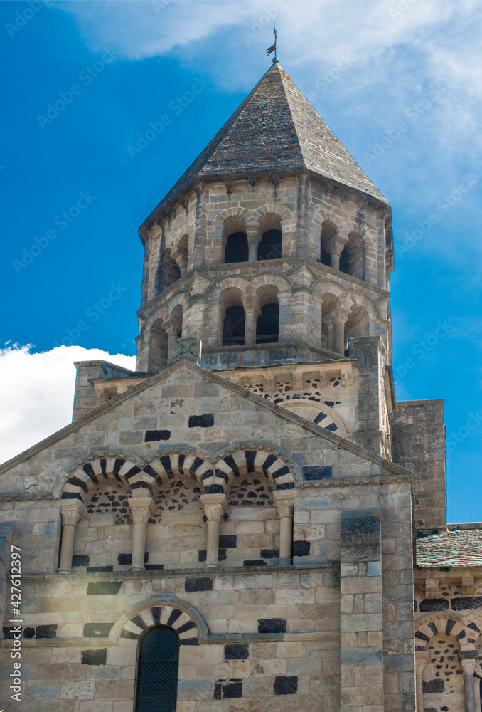 Clocher de l'église Notre-Dame de Saint-Saturnin, Puy-de-Dôme, France