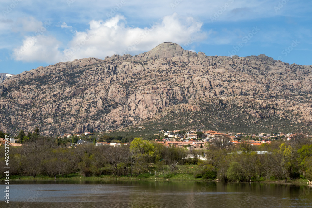 La Pedriza is a large granite batholith located on the southern slope of the Sierra de Guadarrama