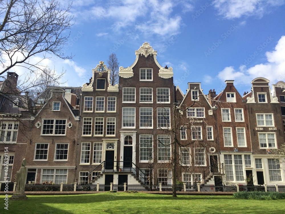 old house in Amsterdam, travel in Netherlands