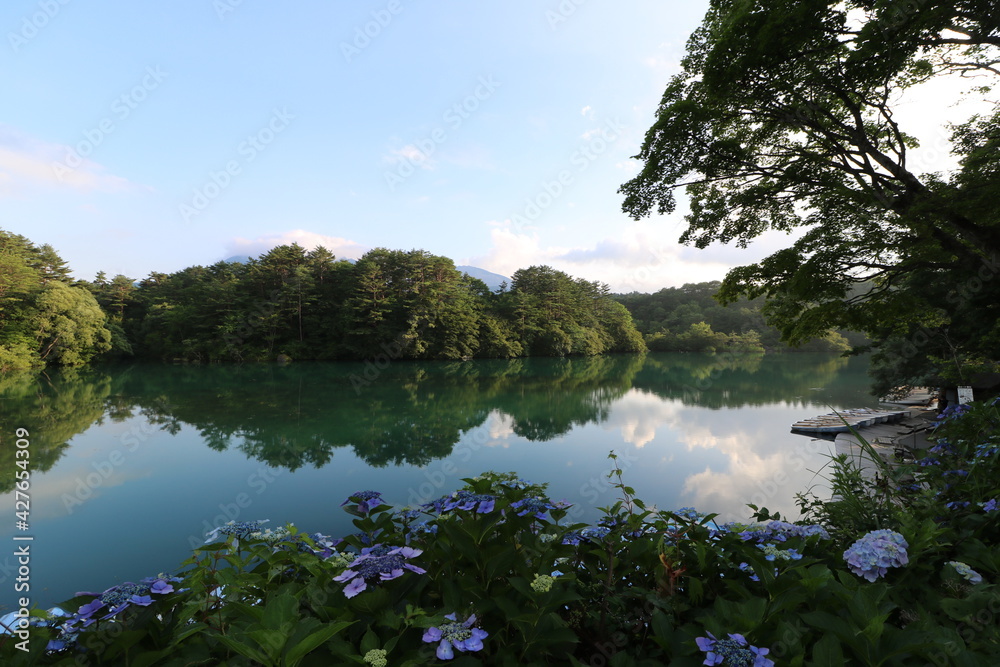 夏の福島県の裏磐梯の五色沼