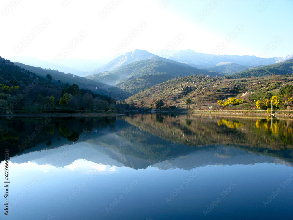 PANTANO ARENAS DE SAN PEDRO DETALLES PANTANO ARENAS DE SAN PEDRO DETALLES