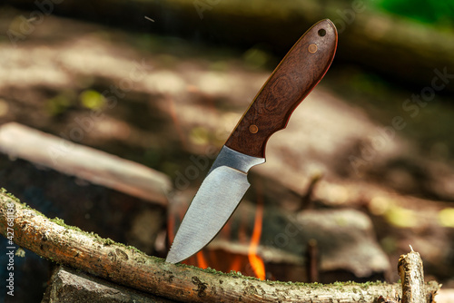Obraz na płótnie knife next to the fire w salonie