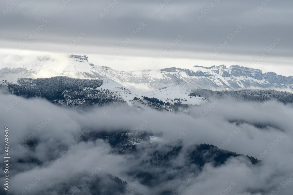 Sierra Salvada nevada and between the fog