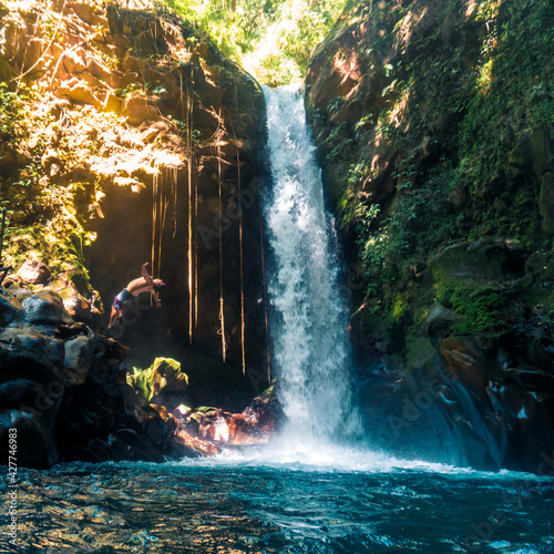 Oropéndola Waterfall in Costa Rica