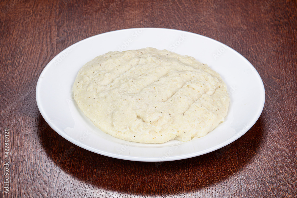 Georgian traditional dietary Homini porrige Georgian traditional dietary Homini porrige