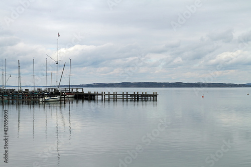 Steg am Ammersee © Asray Laleike