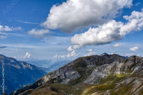 Großglockner, Hohe Tauern, Nationalpark, Alpen, Alpenhauptkamm, Hochgebirge, Edelweißspitze, Aussicht, Großer Bärenkopf, Glockner, Bärenkopf, Fernsicht, Gipfel, Berg, Tal, Schnee, Eis, Gletzscher, Sal photo