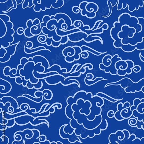 The clouds. Chinese traditional seamless pattern . Asian ethnic ornament. Vector print. Use for wallpaper, pattern fills,textile design.
