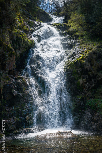 Cascade de Léziou dans le parc naturel régional des Pyrénées Ariégeoises