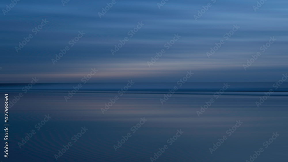 Obraz premium Blue dawn light blurred and abstract