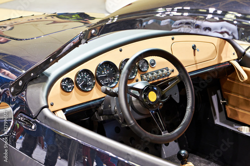 Obraz na płótnie Custom car dashboard