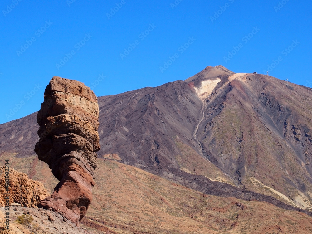 Fototapeta premium volcano and rock formation in teide national park in tenerife