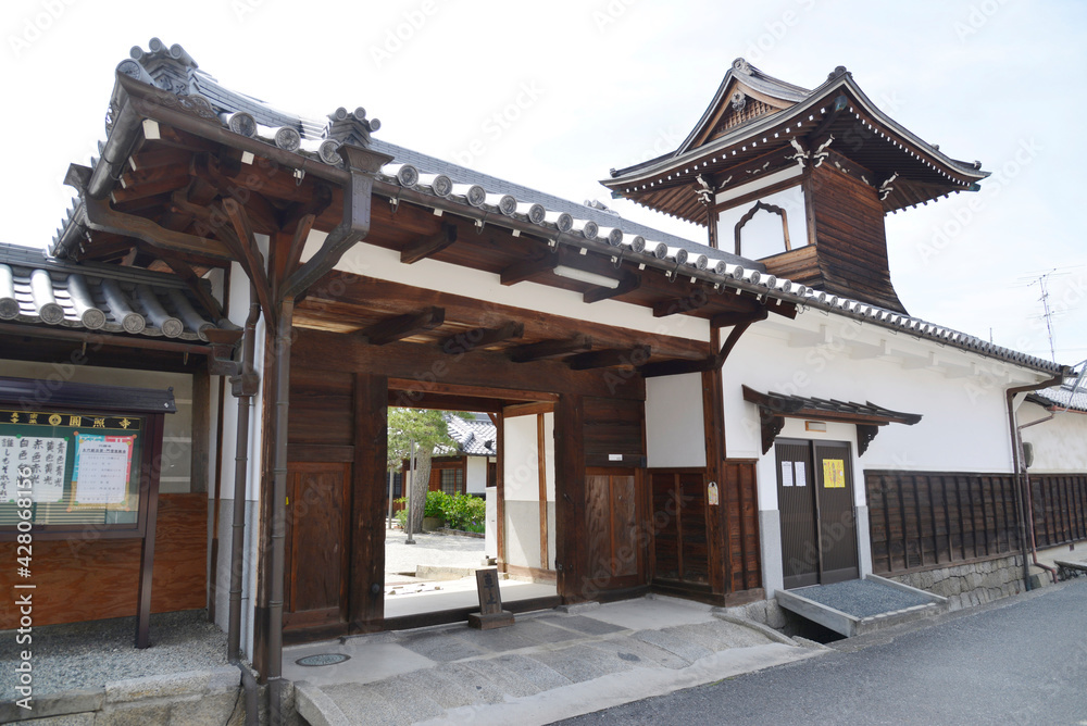 御所町　円照寺鐘楼　奈良県南葛城郡