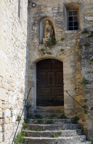 Treppe am Schloss Le Barroux, Provence © Fotolyse
