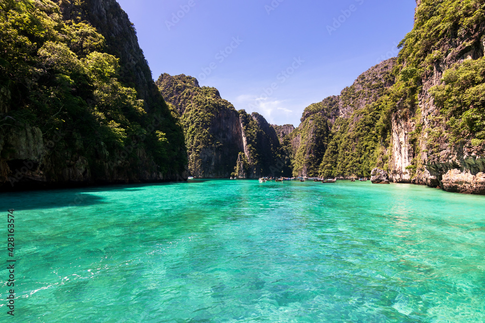 Beautiful turquoise ocean of Pileh Lagoon is a very beautiful place and one of the popular tourist attractions in Phi Phi Le island in Krabi, Thailand. Beautiful turquoise ocean of Pileh Lagoon is a very beautiful place and one of the popular tourist attractions in Phi Phi Le island in Krabi, Thailand.
