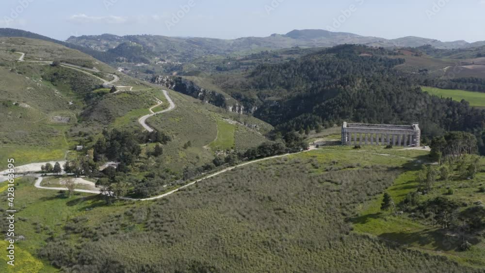 The temple of Segesta is one of the finest Doric-style temples to date. Segesta Archaeological Park in the province of Trapani. Ancient Sicily. The temple of Segesta is one of the finest Doric-style temples to date. Segesta Archaeological Park in the province of Trapani. Ancient Sicily.